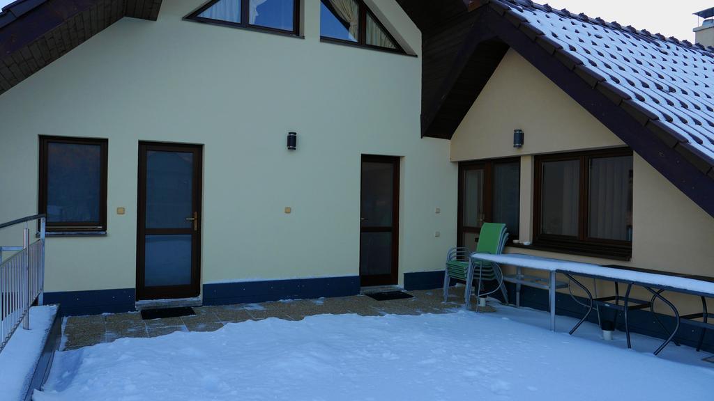普里瓦505公寓 Nová Lesná 外观 照片